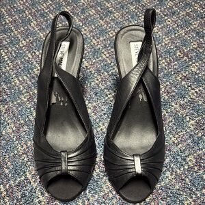 Preloved Steve Madden Black Women's Shoes size 7